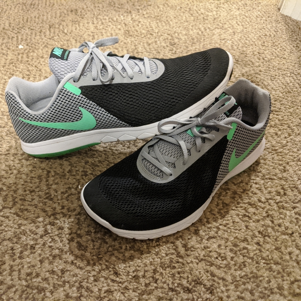 Nike Flex Experience Running Shoe